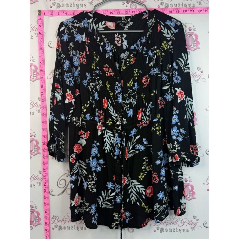Hilary Radley blouse shirt flowers Black Floral V-Neck Tie-Waist Tunic